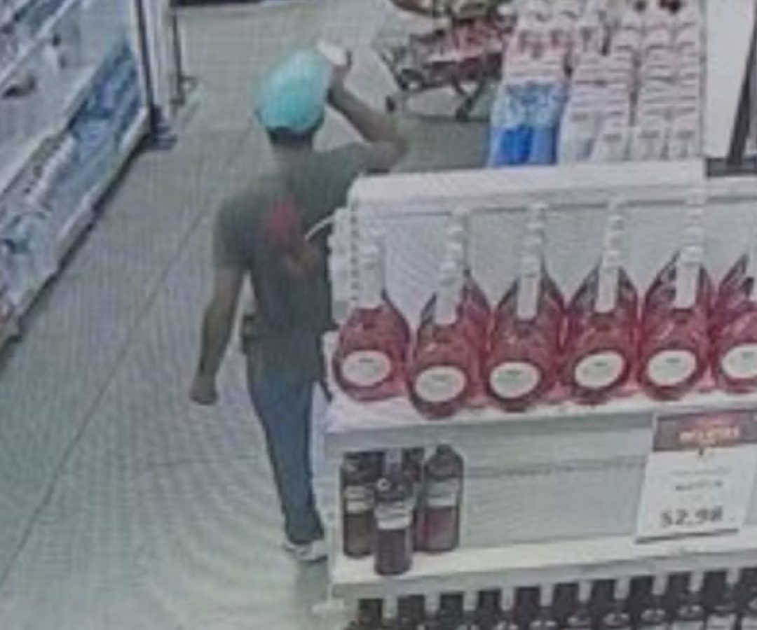 Homem bebe vinho, agride funcionários e acaba preso em MG