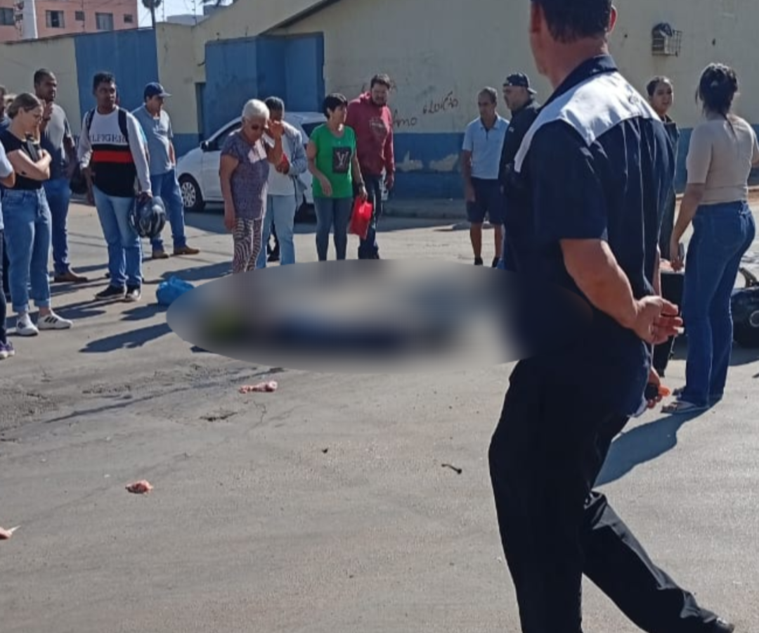 Motociclista morre após colisão com caminhão em cruzamento em Patos de Minas