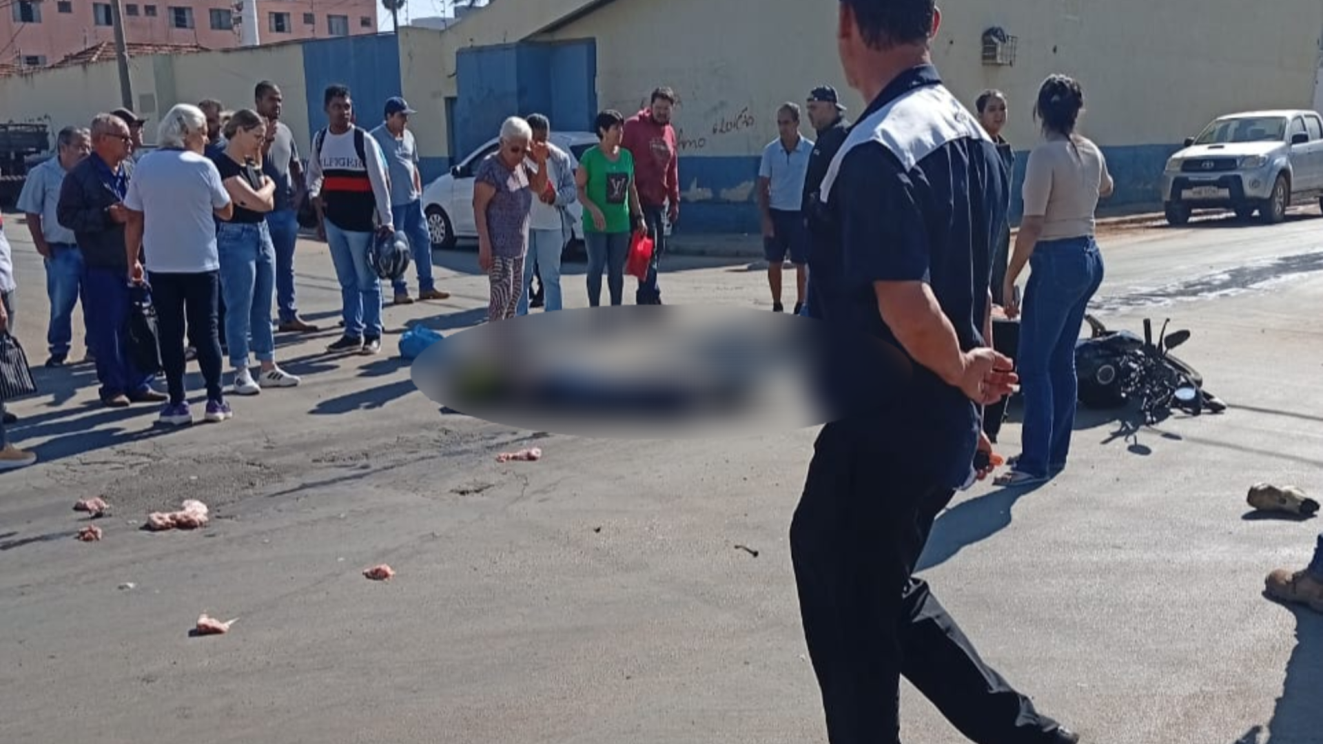 Motociclista morre após colisão com caminhão em cruzamento em Patos de Minas