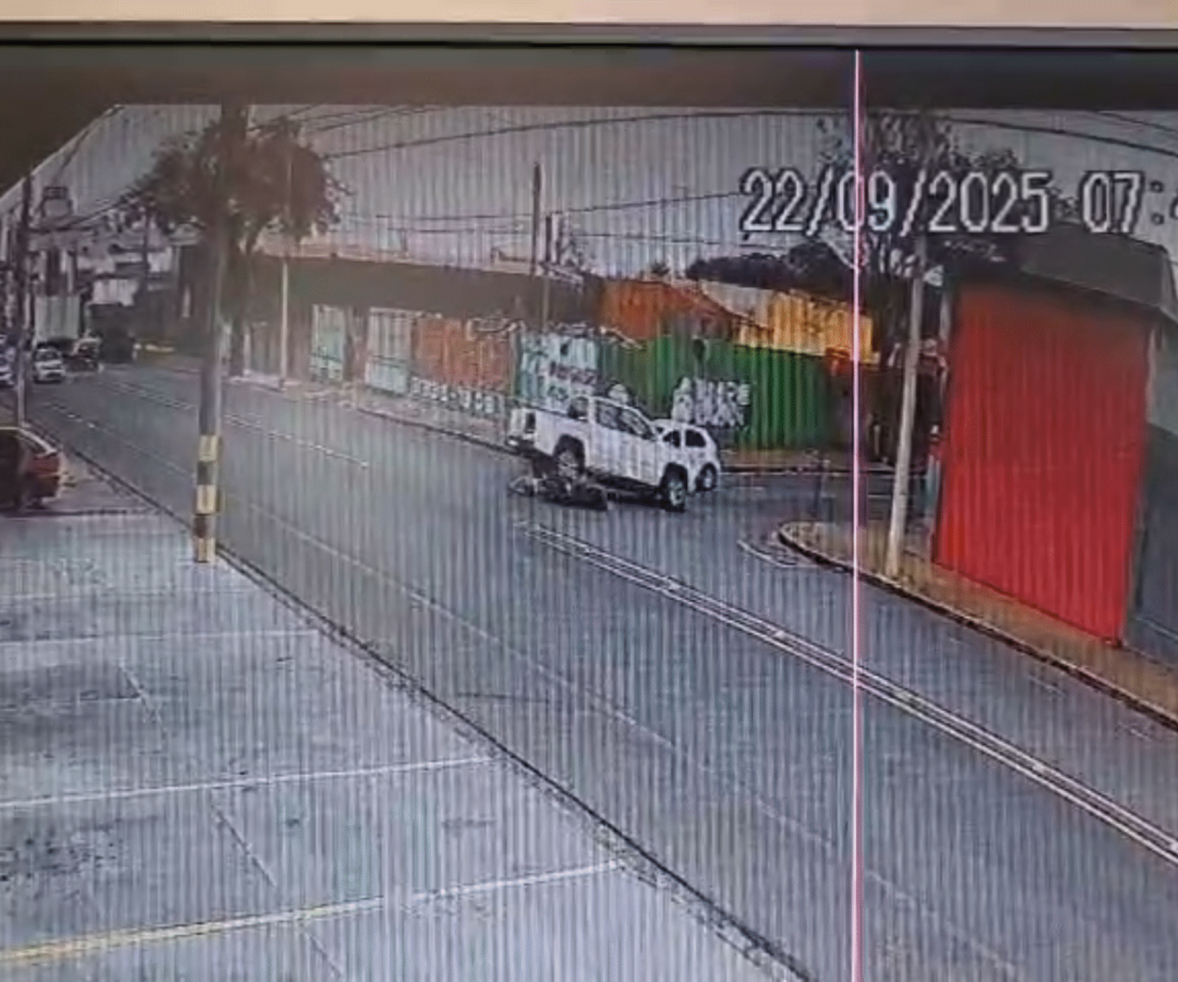 Mulher morre após moto ser atingida por caminhonete em Uberaba