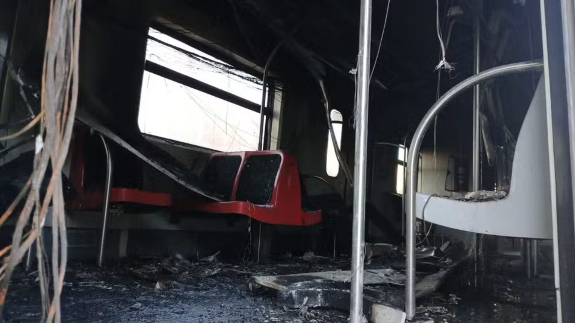 Incêndio em trem