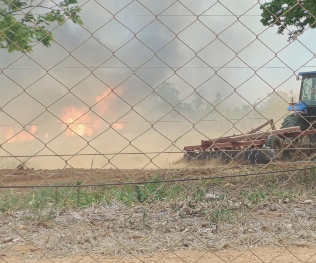 Incêndio entre Nova Ponte e Tapuirama
