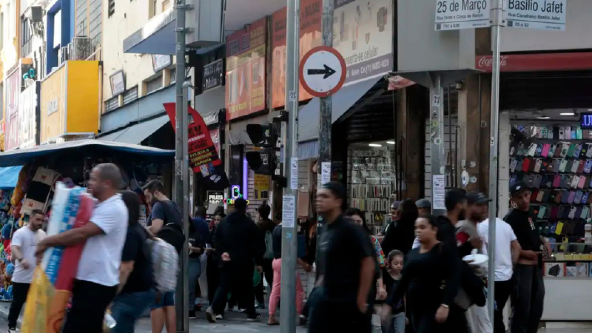 A taxa de desocupação do país no segundo trimestre de 2025 caiu em 18 das 27 unidades da federação e ficou estável nas outras nove...