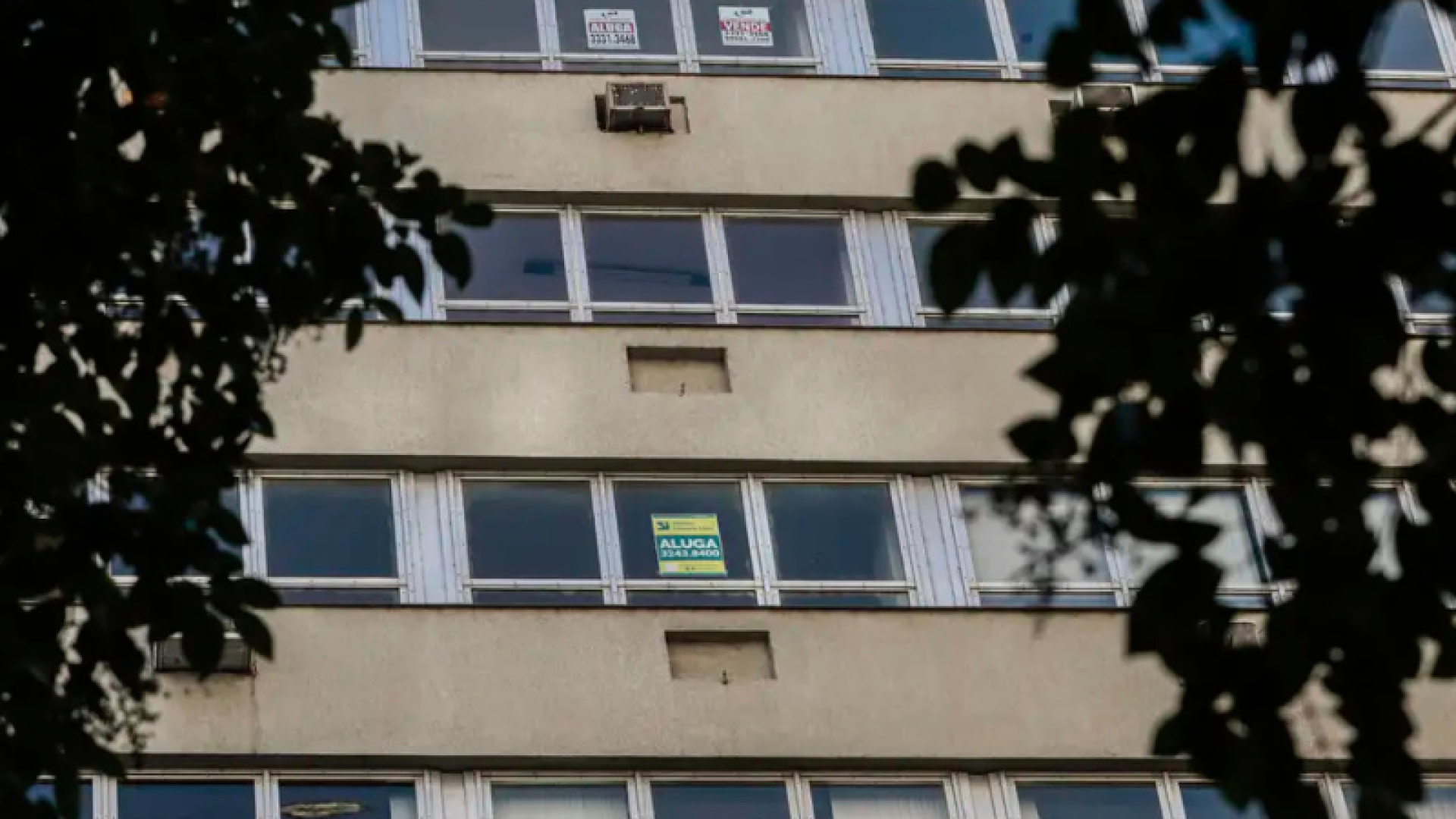 Apesar de a maioria dos brasileiros morar em casa própria já quitada, o país assistiu, nos últimos oito anos, crescer em 25%...