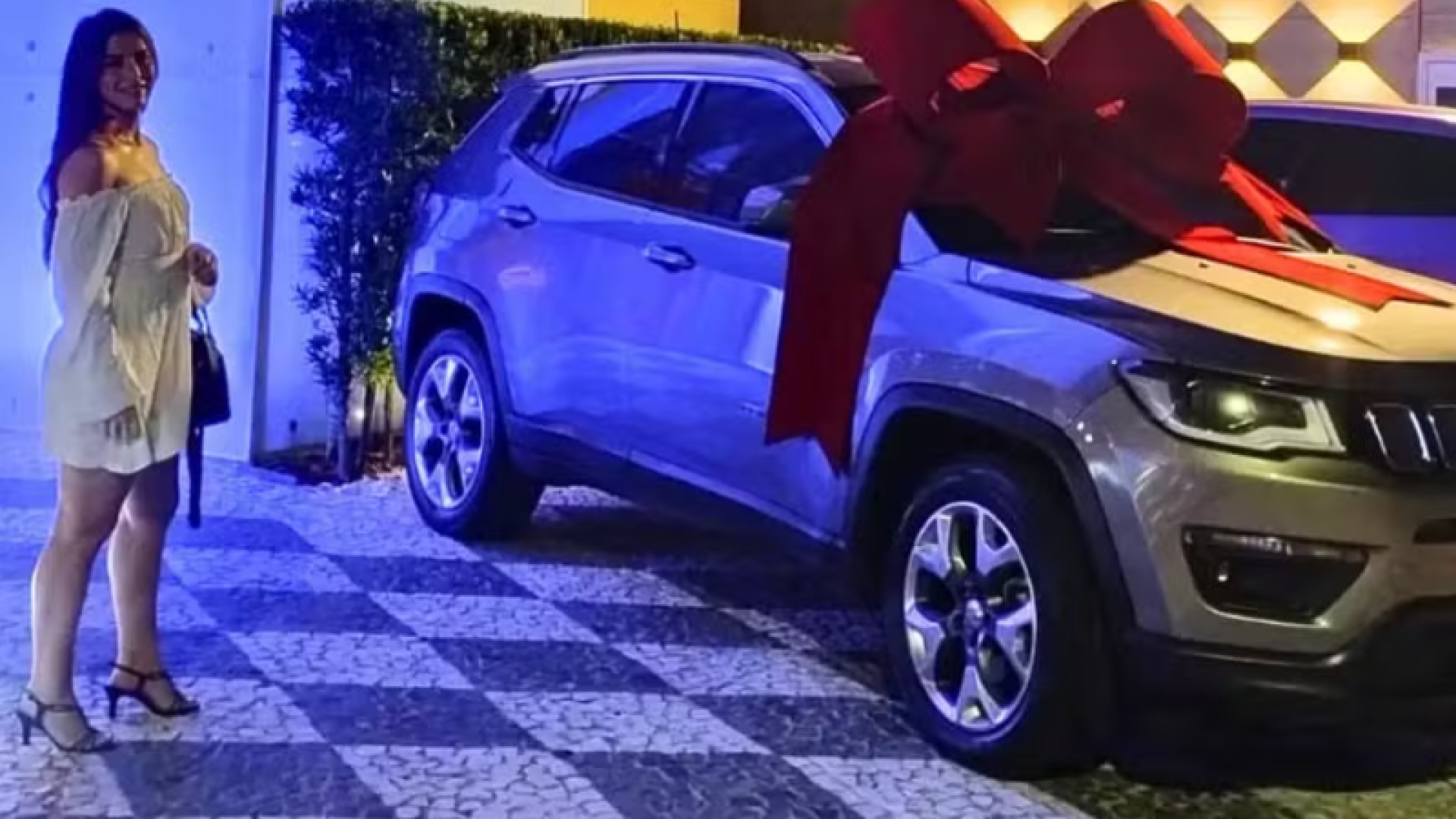 Jovem ganha sorteio de carro, é demitida e perde o prêmio