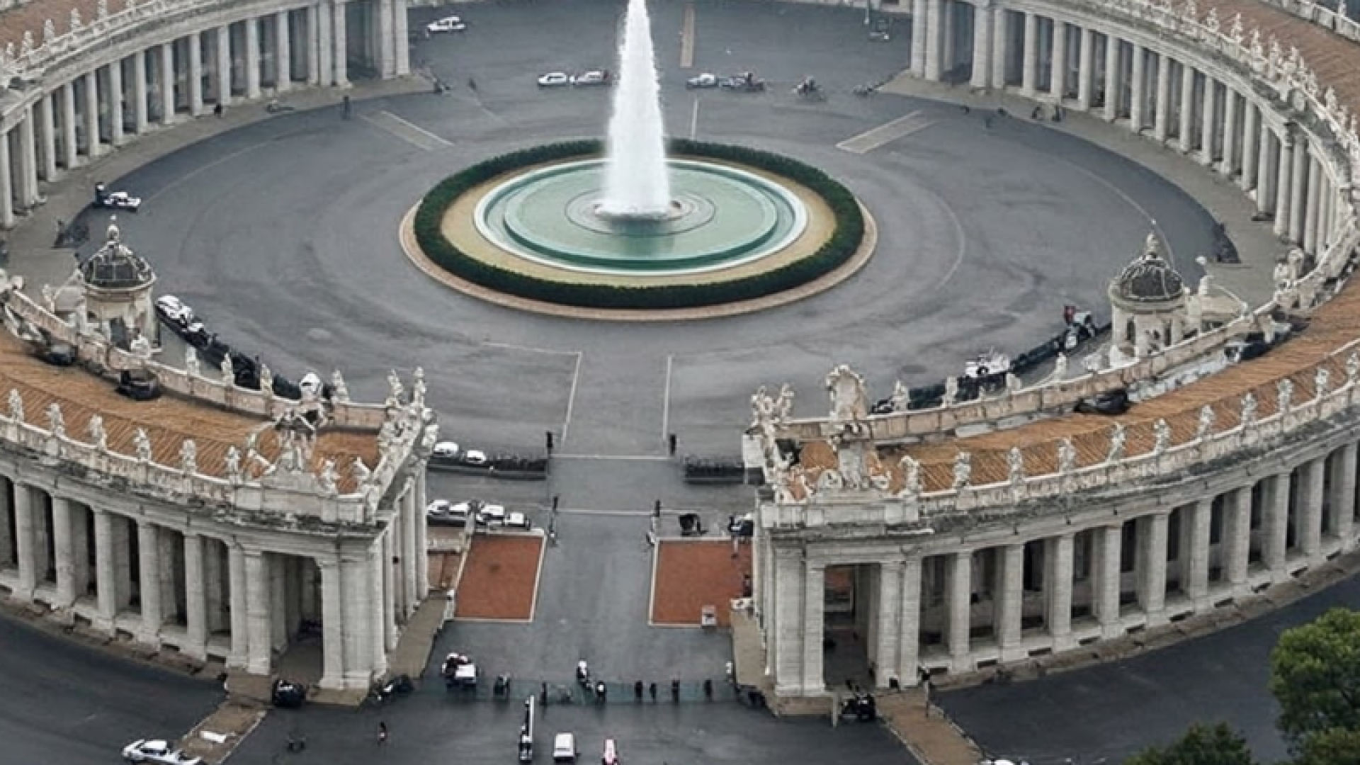 Trump lidera ofensiva conservadora nos bastidores do Vaticano