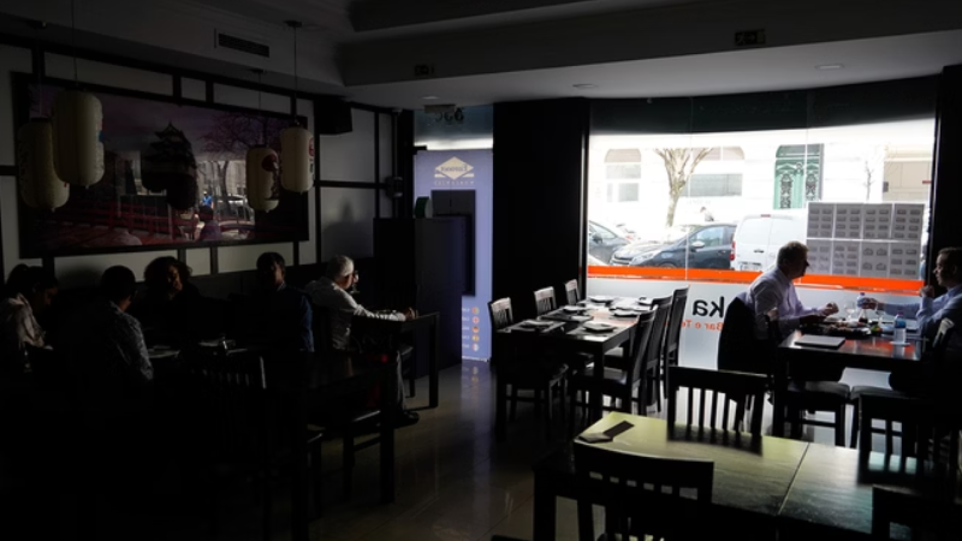 Apagão na Espanha e Portugal deixa população em pânico e justificativa é confusa