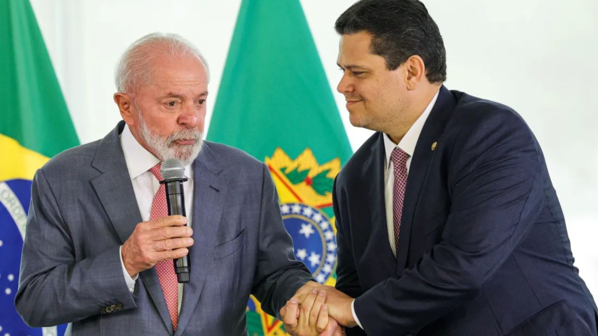 Lula e Alcolumbre