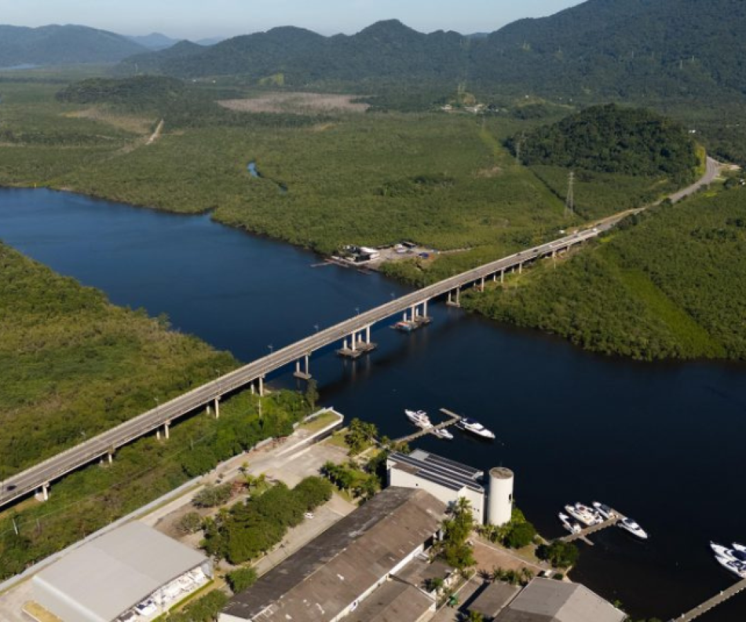 O Lote Litoral Paulista vai modernizar 212 quilômetros de rodovias na Baixada Santista, com investimento de R$ 4,3 bilhões.