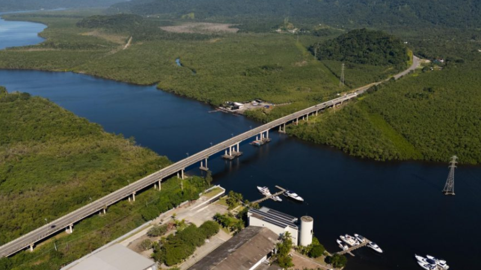 O Lote Litoral Paulista vai modernizar 212 quilômetros de rodovias na Baixada Santista, com investimento de R$ 4,3 bilhões.