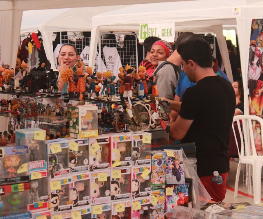 O Guarufestival transformou o campus da Unaerp em Guarujá neste domingo (17) em um verdadeiro ponto de encontro para fãs da cultura geek.