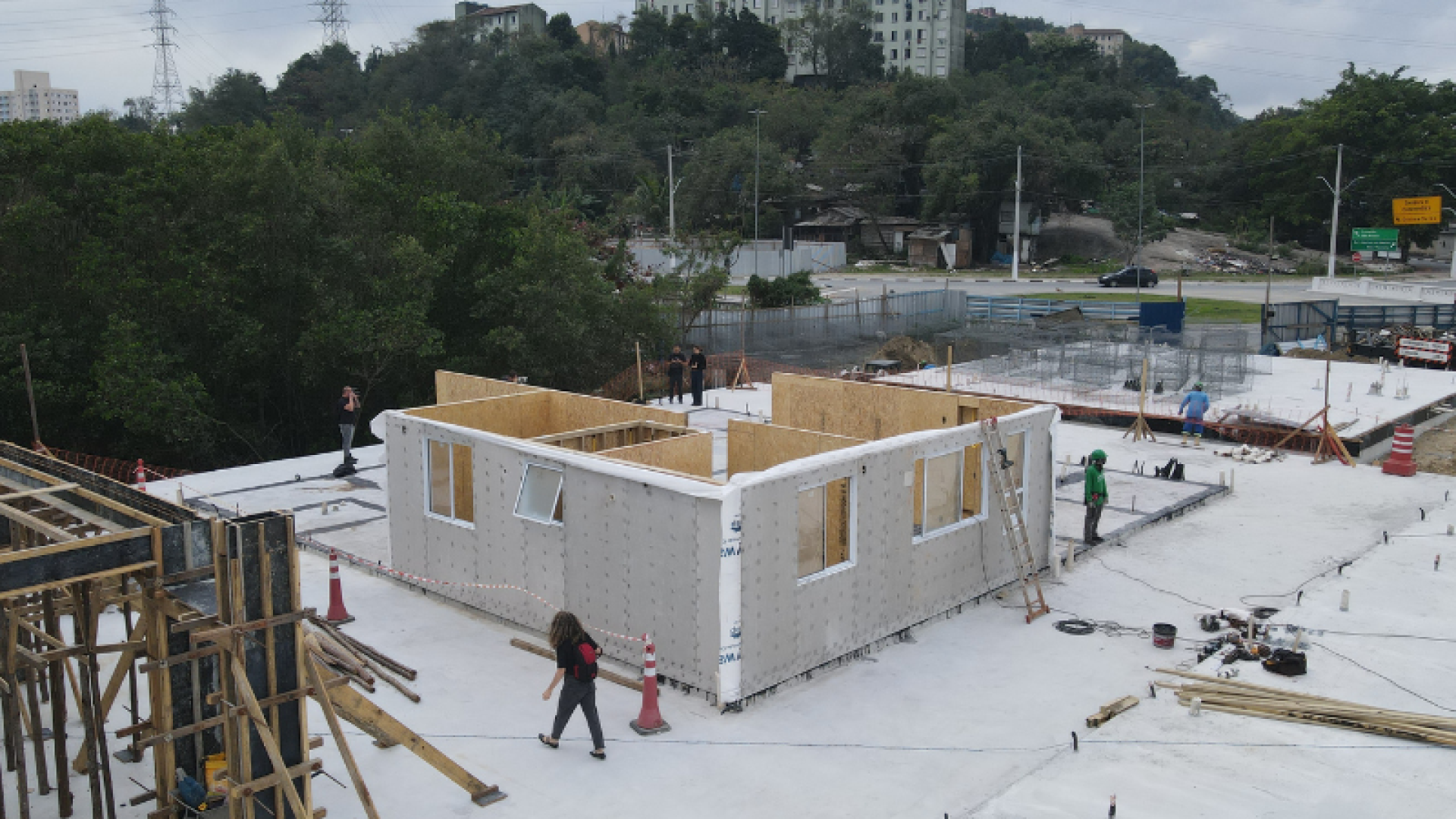 O Parque Palafitas, projeto de revitalização da maior favela de palafitas do País, ganhou forma de conjunto habitacional com o...