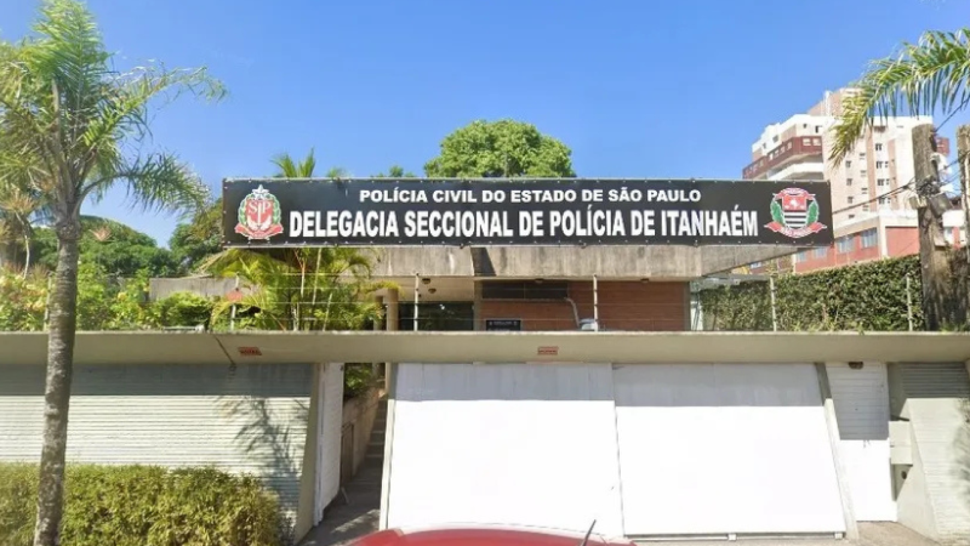 Um adolescente de 17 anos denunciou ter sido alvo de agressão e assédio dentro do banheiro da Escola Estadual Professora Silvia...