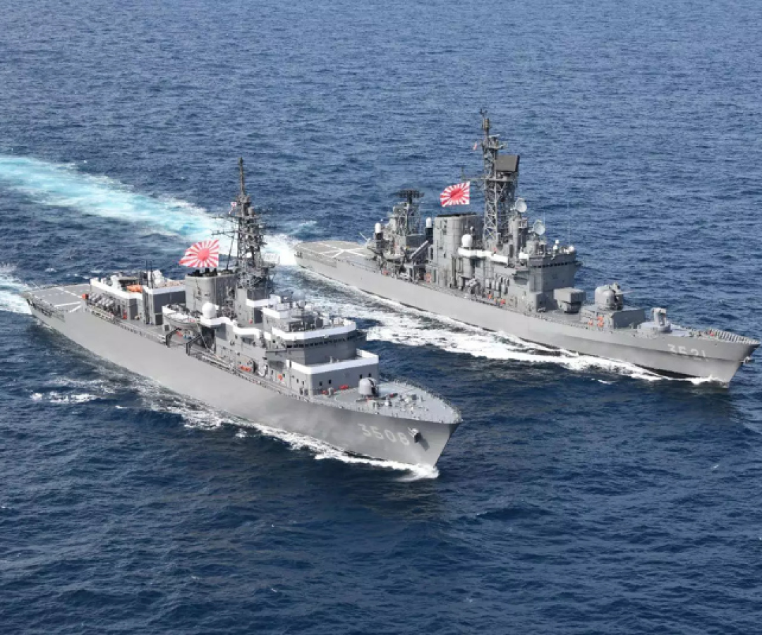 Em comemoração aos 130 anos do Tratado de Amizade entre Brasil e Japão, os navios japoneses Kashima e Shimakaze estão atracados...