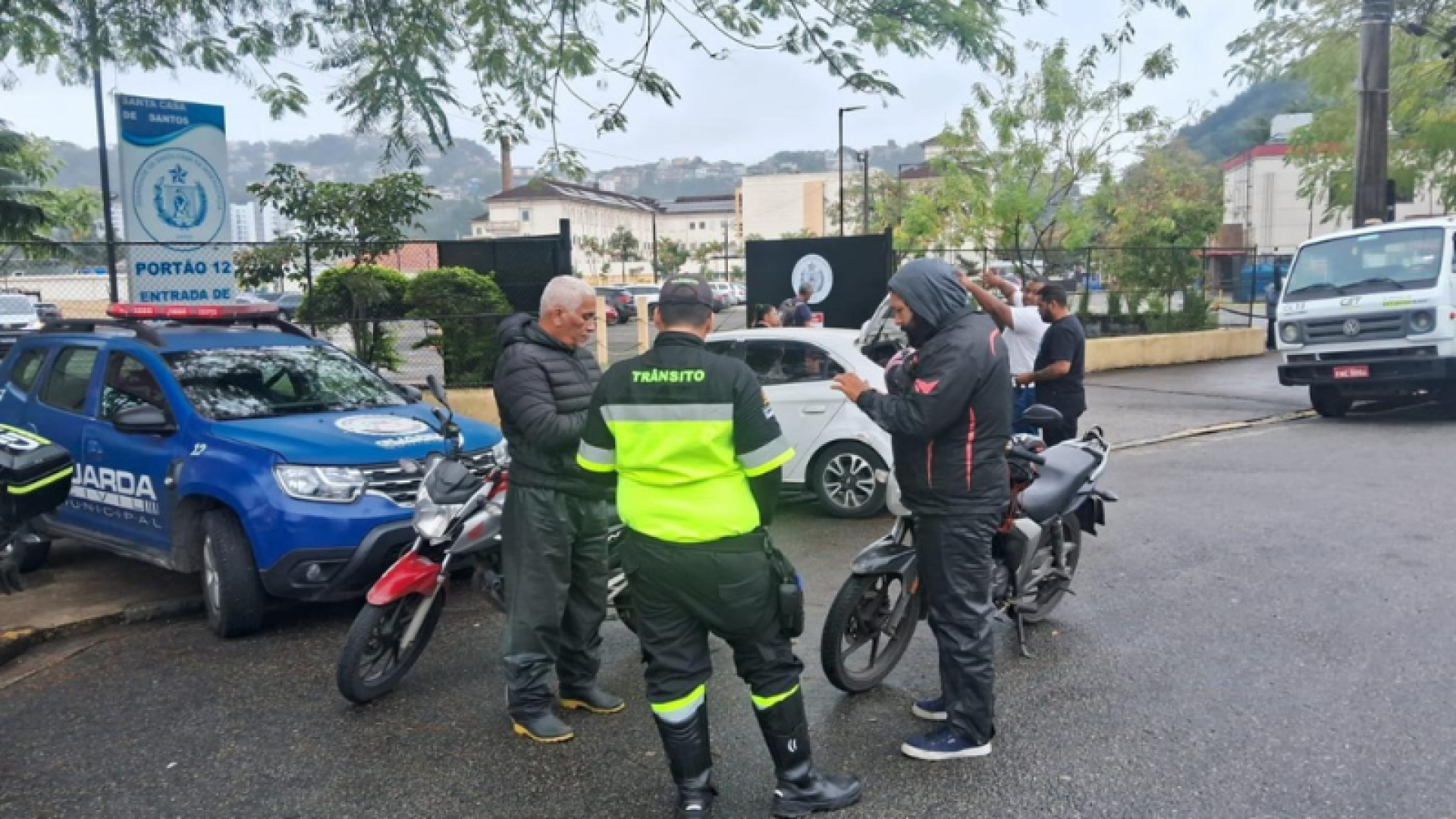 A Companhia de Engenharia de Tráfego de Santos (CET-Santos), com apoio da Polícia Militar, intensificou as ações de fiscalização...