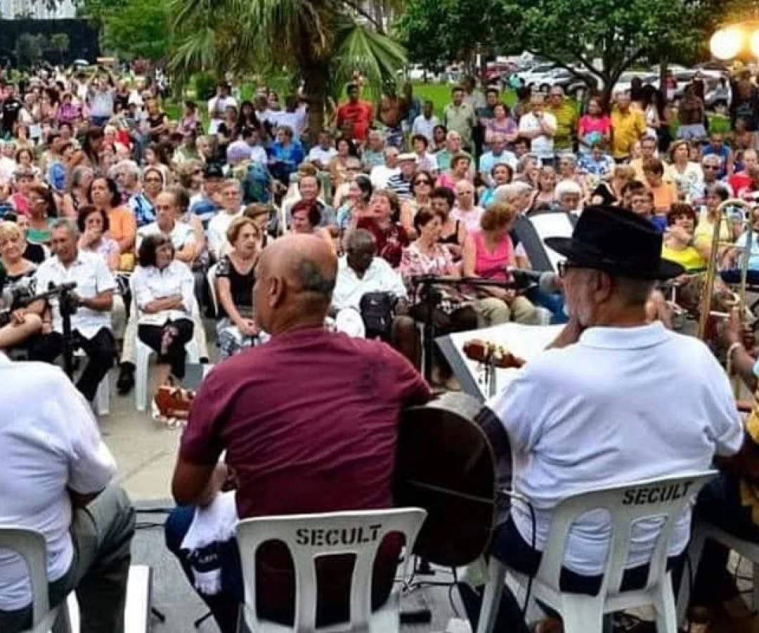 A tradicional Roda de Samba do Ouro Verde será a atração deste sábado (30) no projeto Chorinho no Aquário, em Santos.