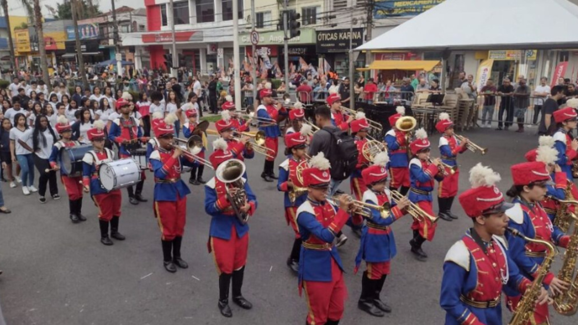 A Prefeitura de Cubatão, em parceria com o Exército Brasileiro, promove neste sábado (6) o tradicional Desfile Cívico-Militar...