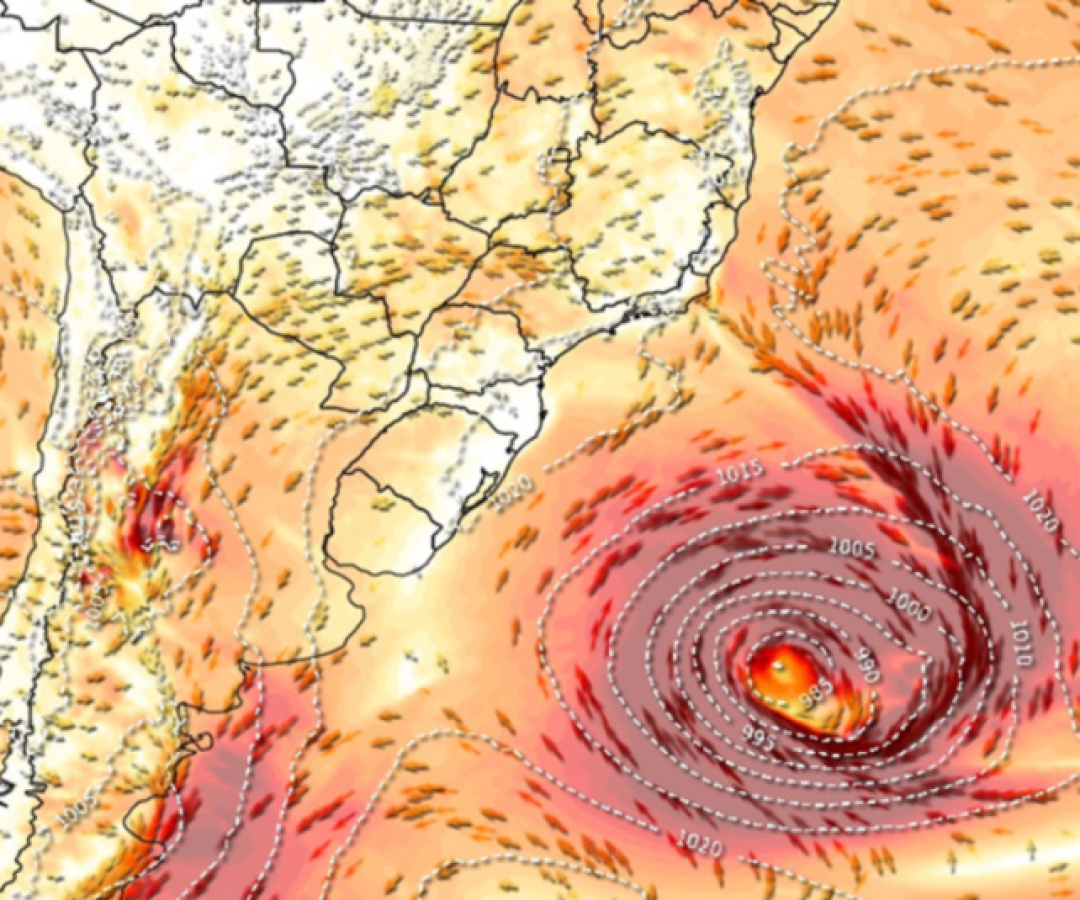 Uma forte ventania atingiu as cidades da Baixada Santista, no litoral de São Paulo, no início da manhã desta terça-feira (9).