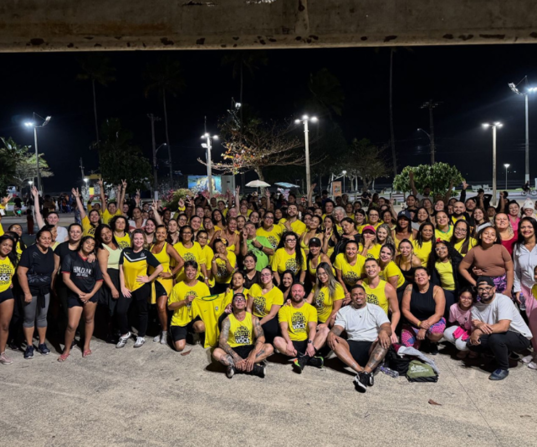Mais de 200 pessoas participaram do Aulão Setembro Amarelo realizado no último sábado (13), na Praça Horácio Lafer...