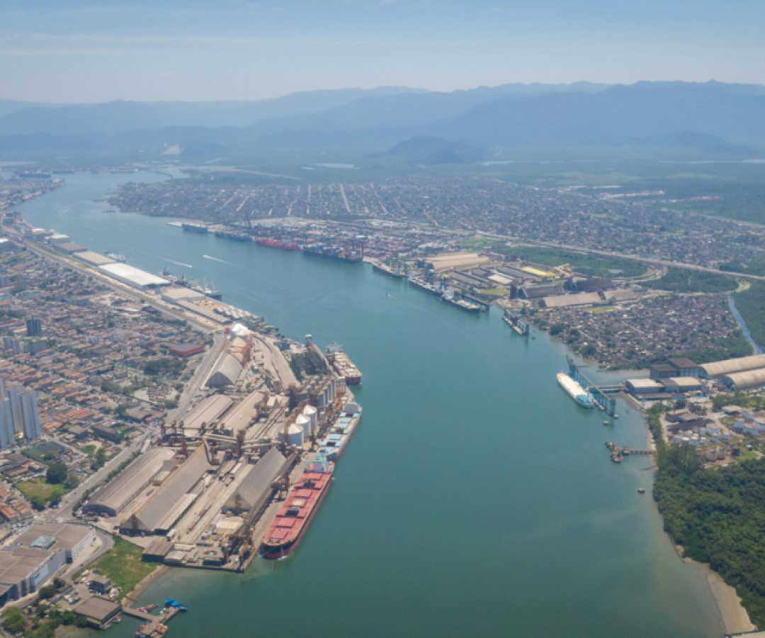 A construção do túnel Santos-Guarujá, um dos projetos mais aguardados para melhorar o trânsito entre as duas cidades, ganhou um novo...