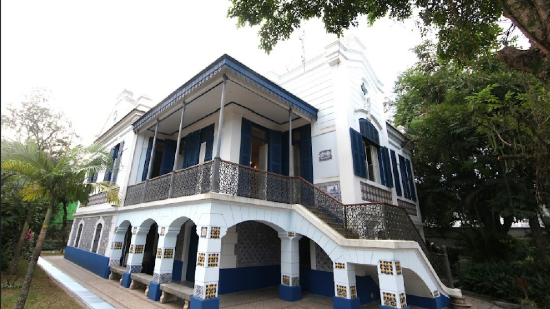 A Casa das Culturas de Santos, no litoral paulista, promove uma programação diversificada com atividades de literatura, fotografia...