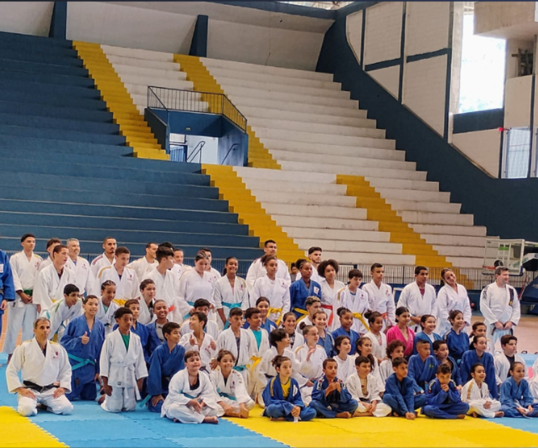 O Ginásio Marivaldo Fernandes, o Guaibê, em Guarujá, será palco do 28º Festival "Alfa Judô Clube" neste sábado (13)...