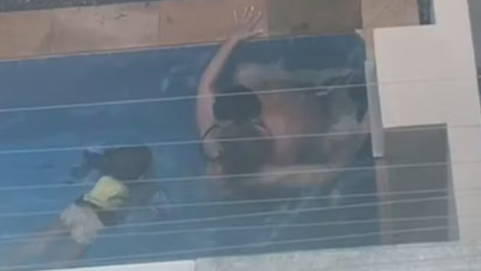 Modelo Foto Portal BX(25)