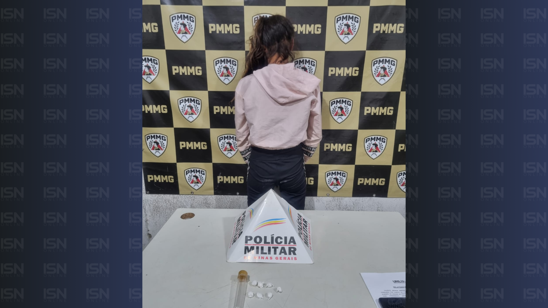 Mulher é presa por tráfico de drogas em Uberaba