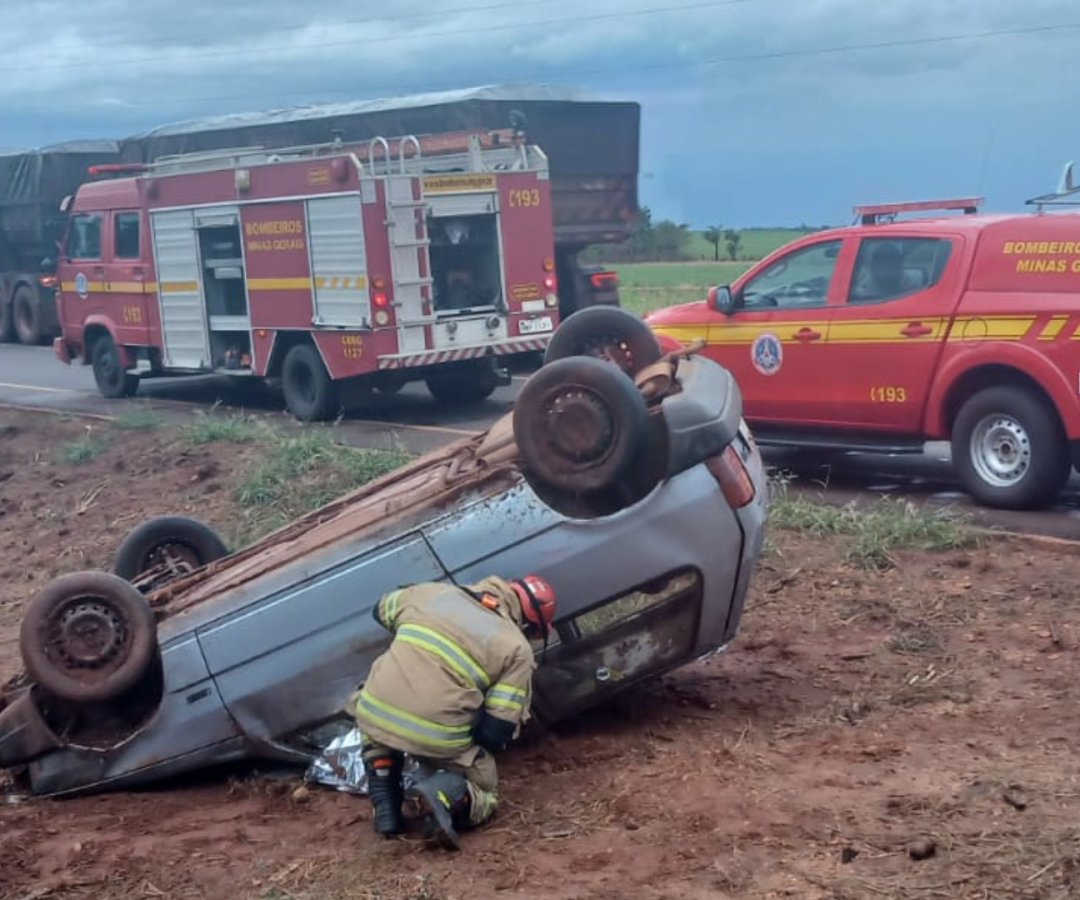 Mulher morre e homem fica ferido na LMG799