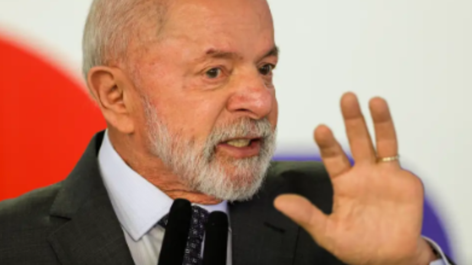 Lula anuncia amanhã R$ 30 bilhões para empresas afetadas por tarifaço Plano será lançado nesta quarta e terá recursos fora da meta fiscal