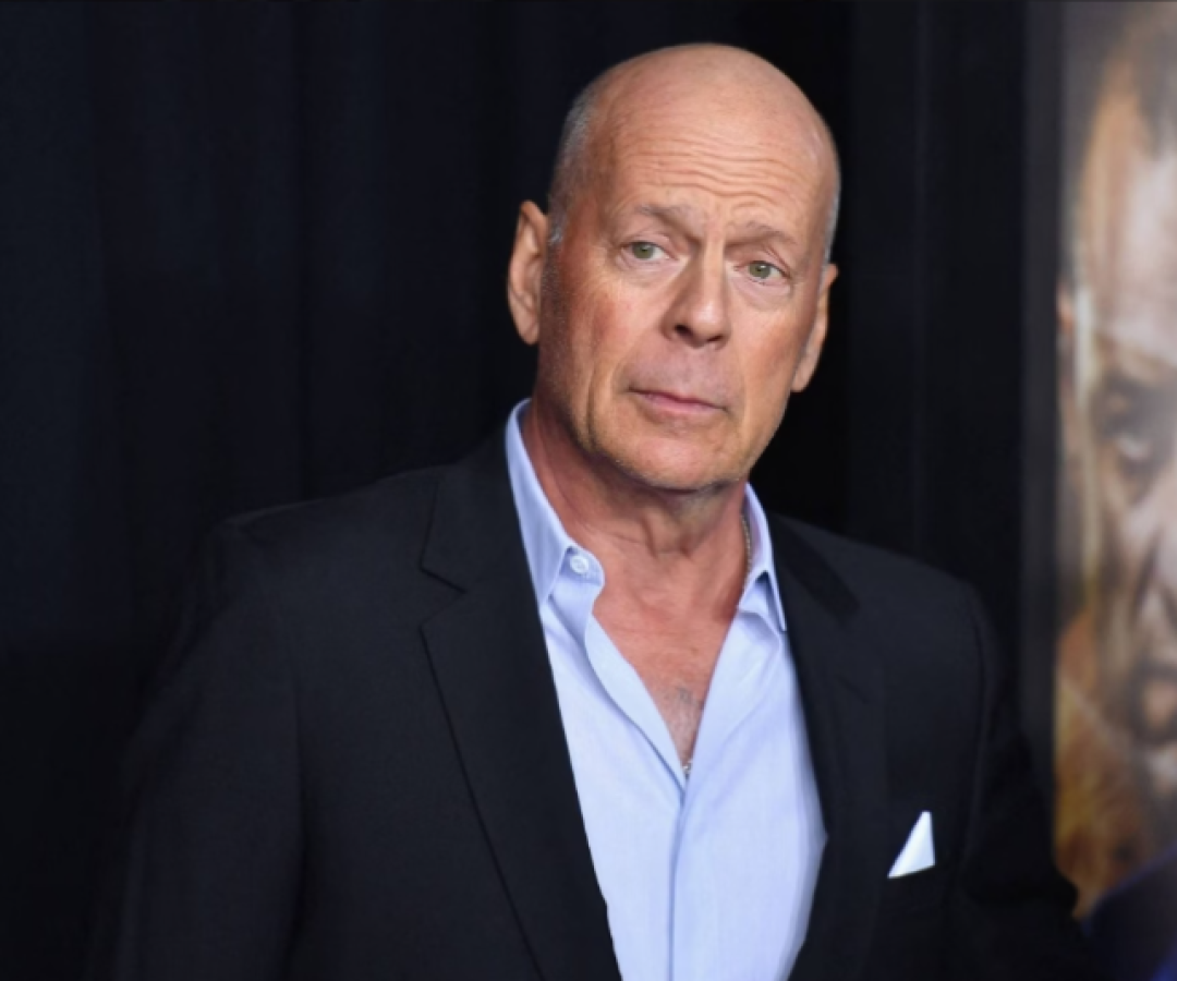 Bruce Willis é internado em casa de apoio após avanço de demência