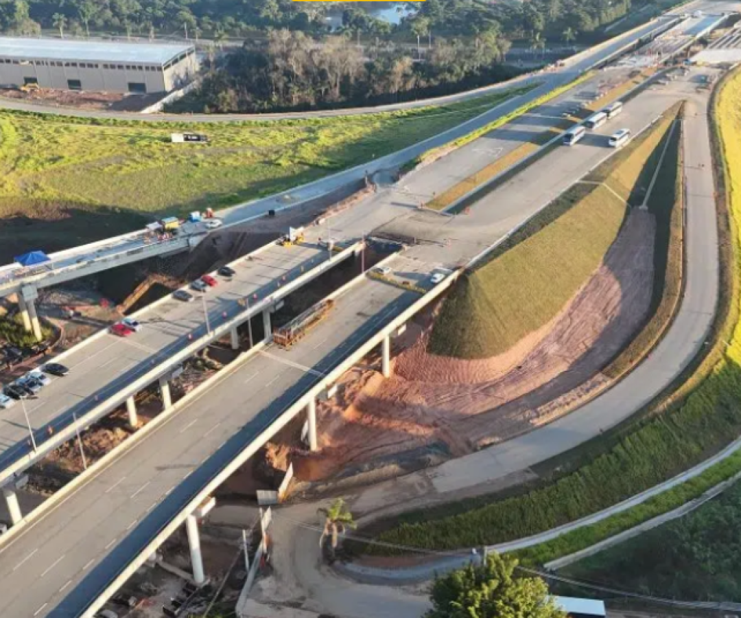 Dutra tem mudanças no trânsito no fim de semana para içamento de vigas de 170 toneladas do Rodoanel