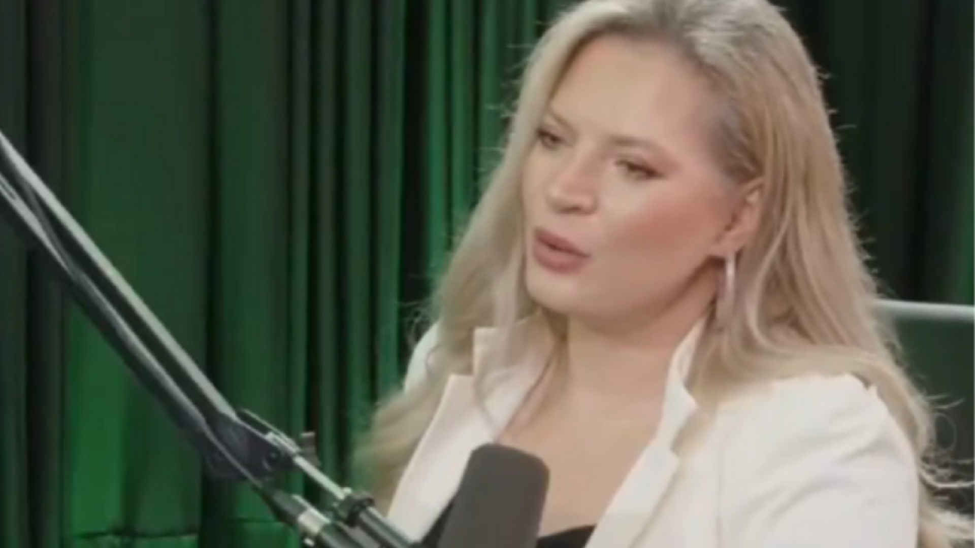 Joice Hasselmann acusa família Bolsonaro de agressão e faz revelações sobre Michelle