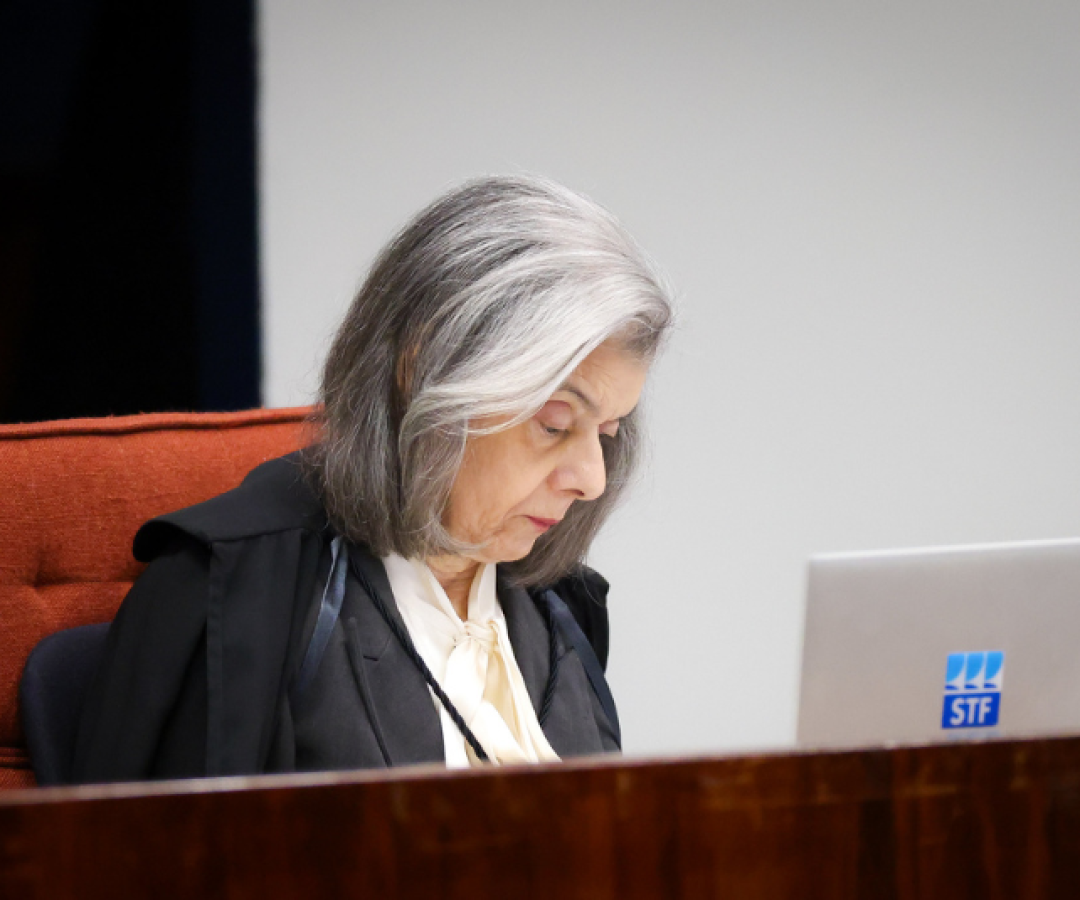Cármen Lúcia rebate defesa de Ramagem e reafirma segurança das urnas eletrônicas