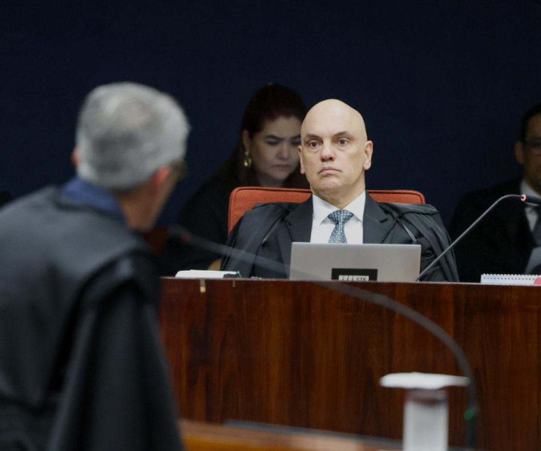 Quem são os advogados que defendem Bolsonaro e outros réus no STF?
