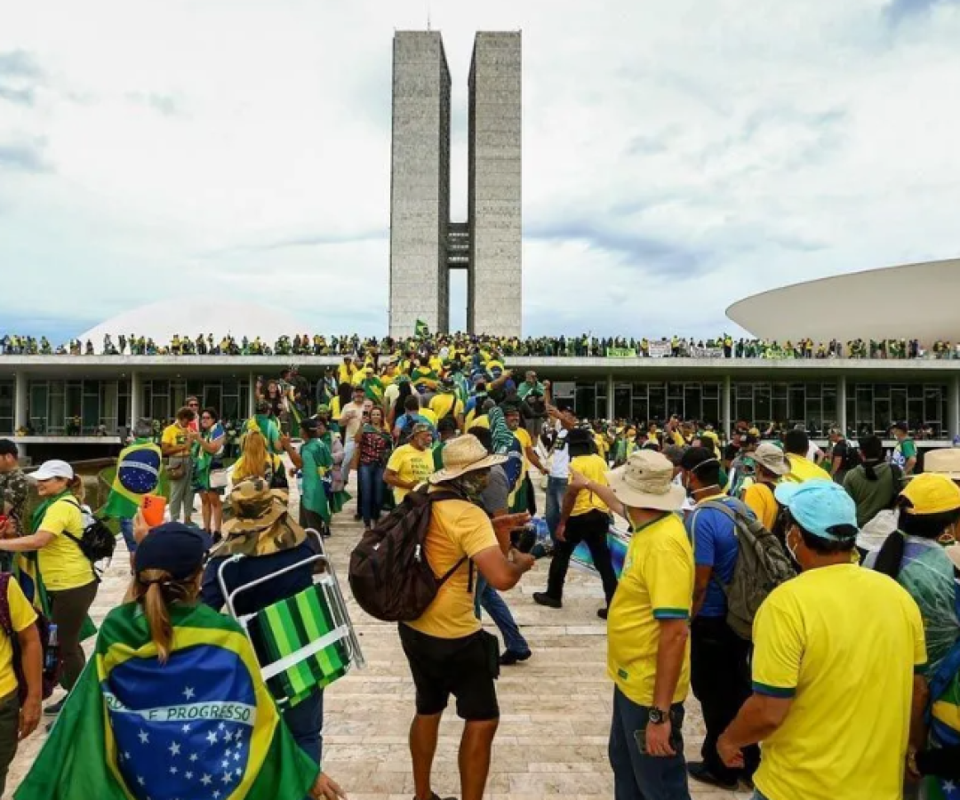 Anistia “light” ganha força no Congresso, mas excluiria Bolsonaro do perdão pelo 8 de Janeiro