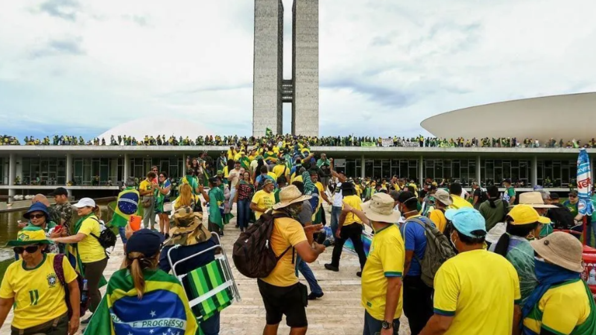Anistia “light” ganha força no Congresso, mas excluiria Bolsonaro do perdão pelo 8 de Janeiro