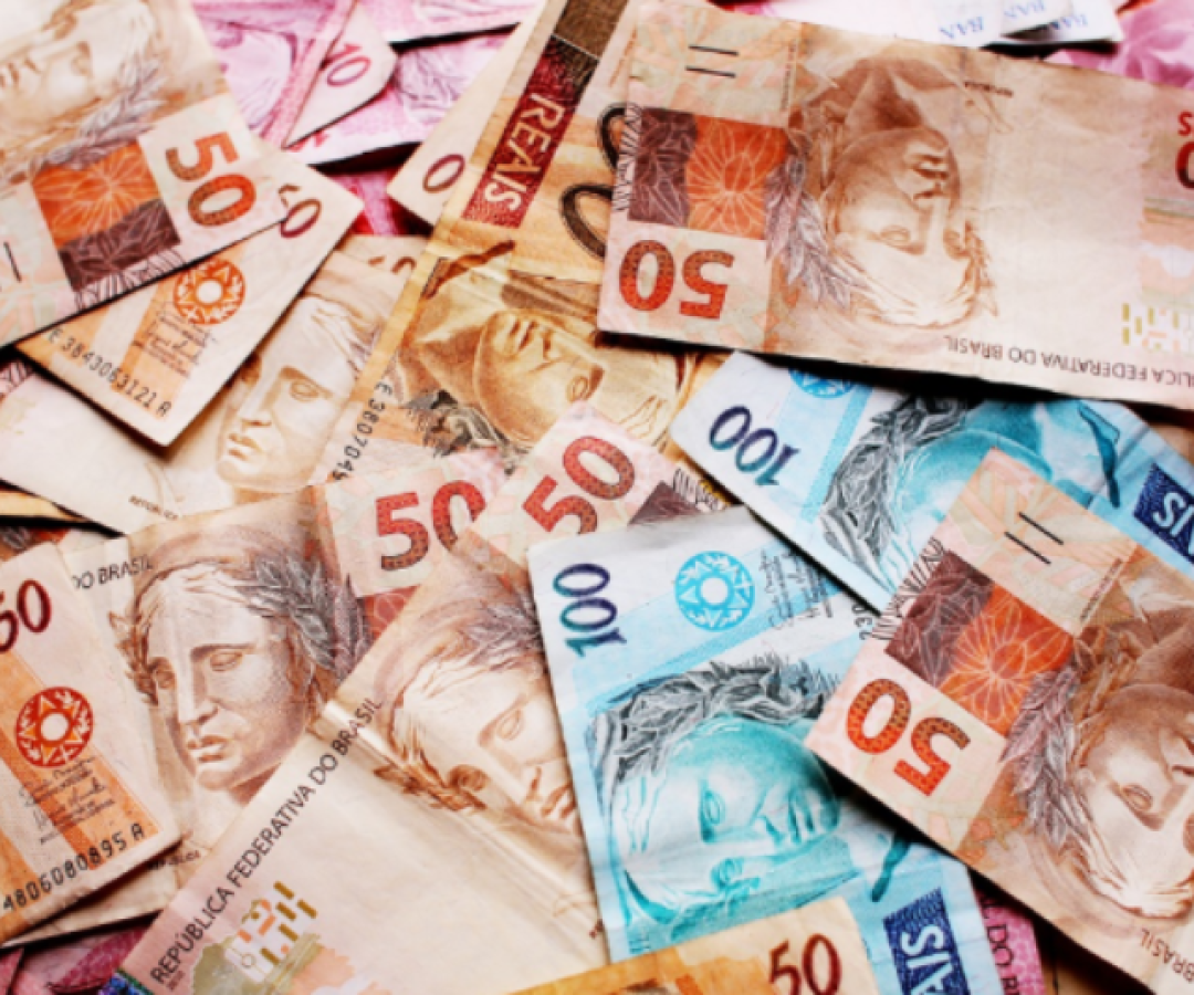 Mais de 80 mil empregadores serão notificados para regularizar FGTS de trabalhadores domésticos