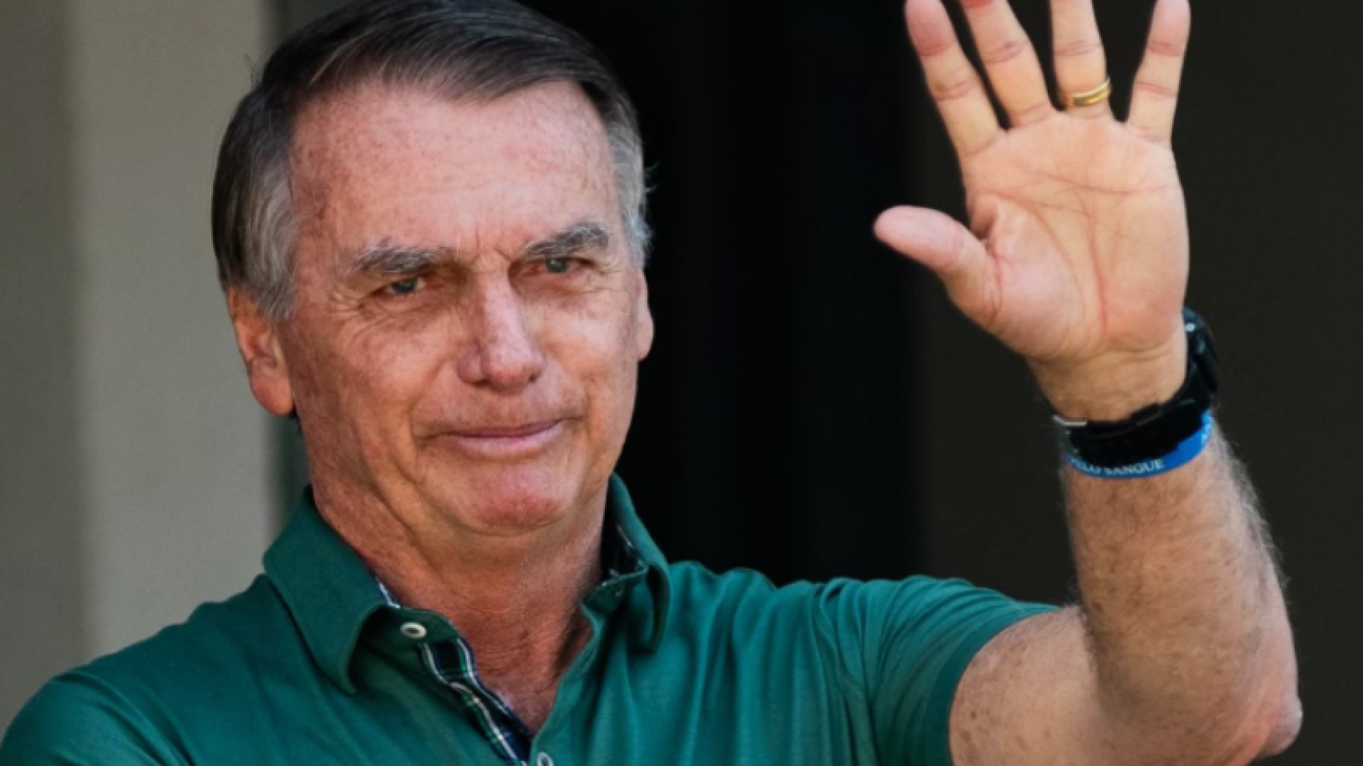 “Criatório de baratas”: TRF-4 julga Bolsonaro por racismo nesta terça