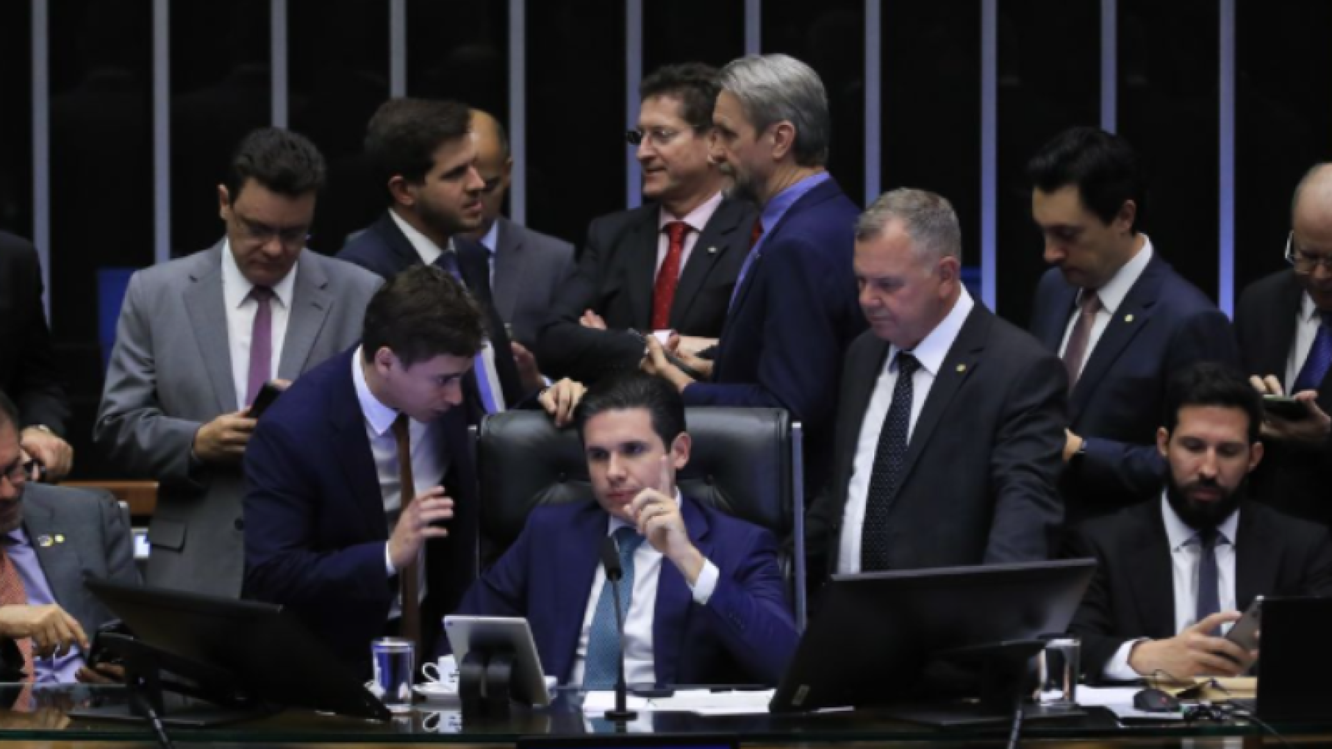 Entenda o que é a PEC da Blindagem e como ela afeta parlamentares