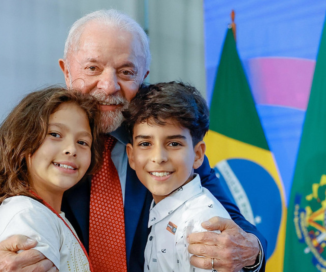 Lula Sanciona Lei Contra Adultização de Crianças nas Redes Digitais