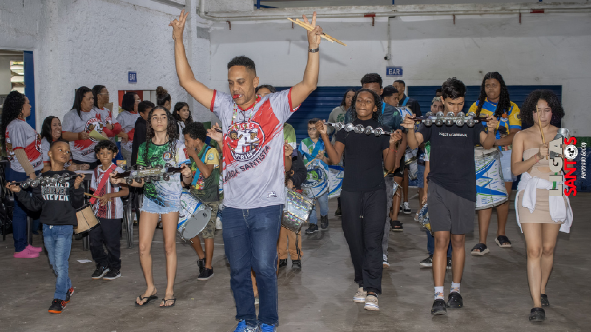 Escola de Samba Mirim da Baixada Santista será batizada nesta quarta em Santos