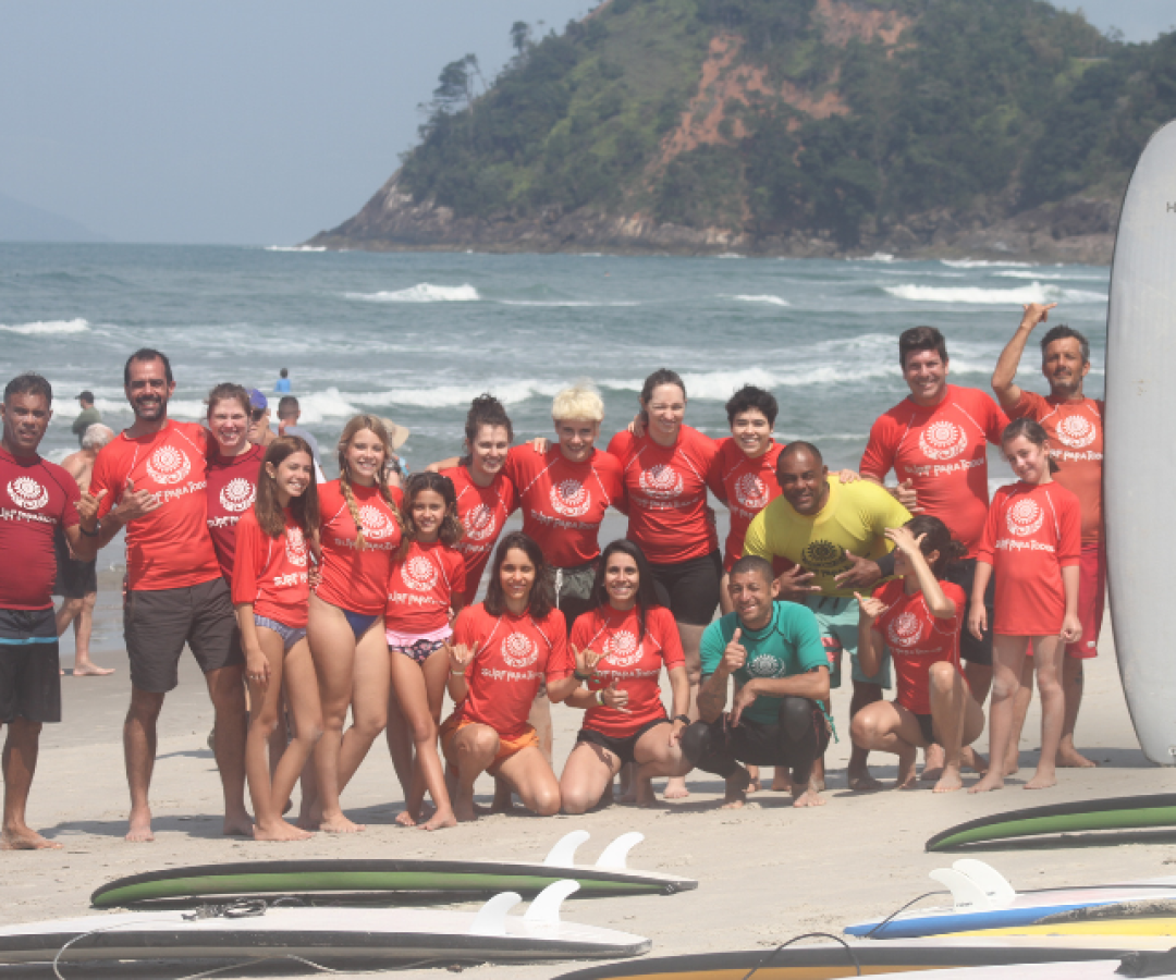 Projeto Surf Para Todos chega a Maresias com meta de 12 mil participantes