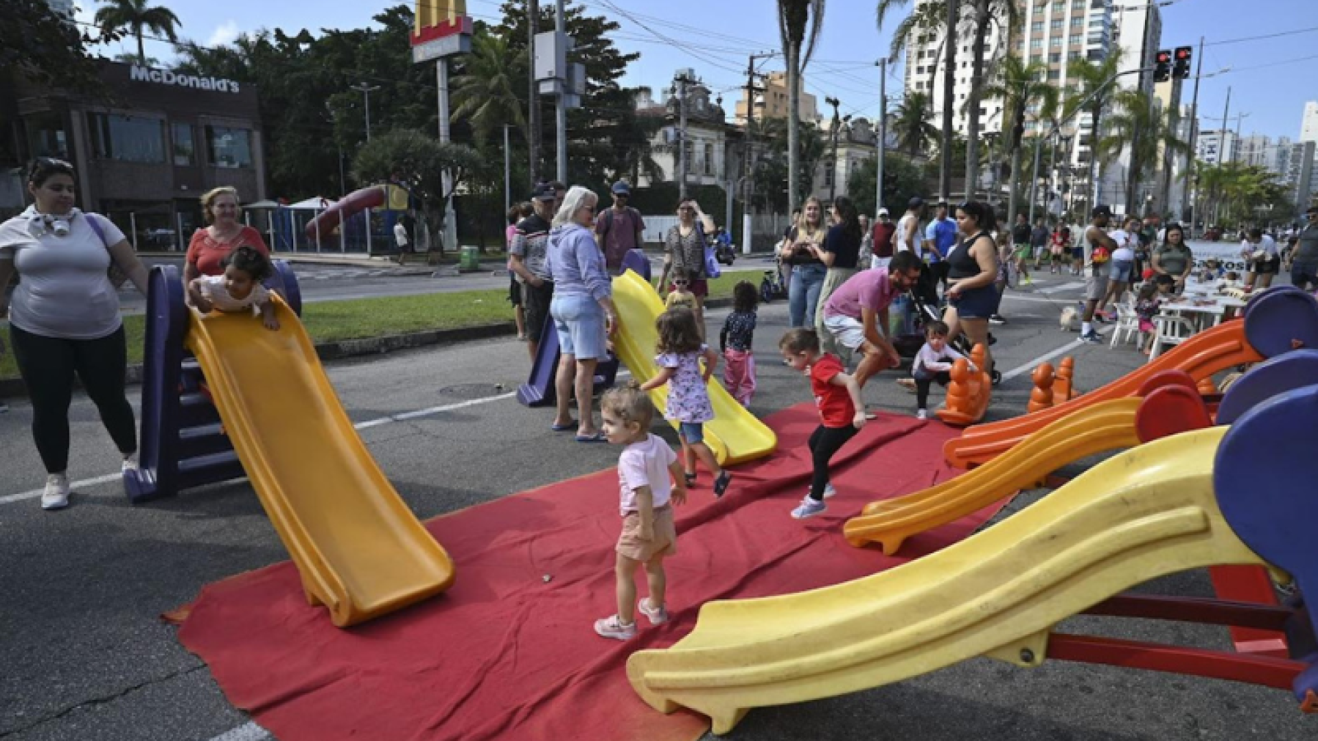 Santos celebra o Dia das Crianças com programação diversificada em toda a cidade