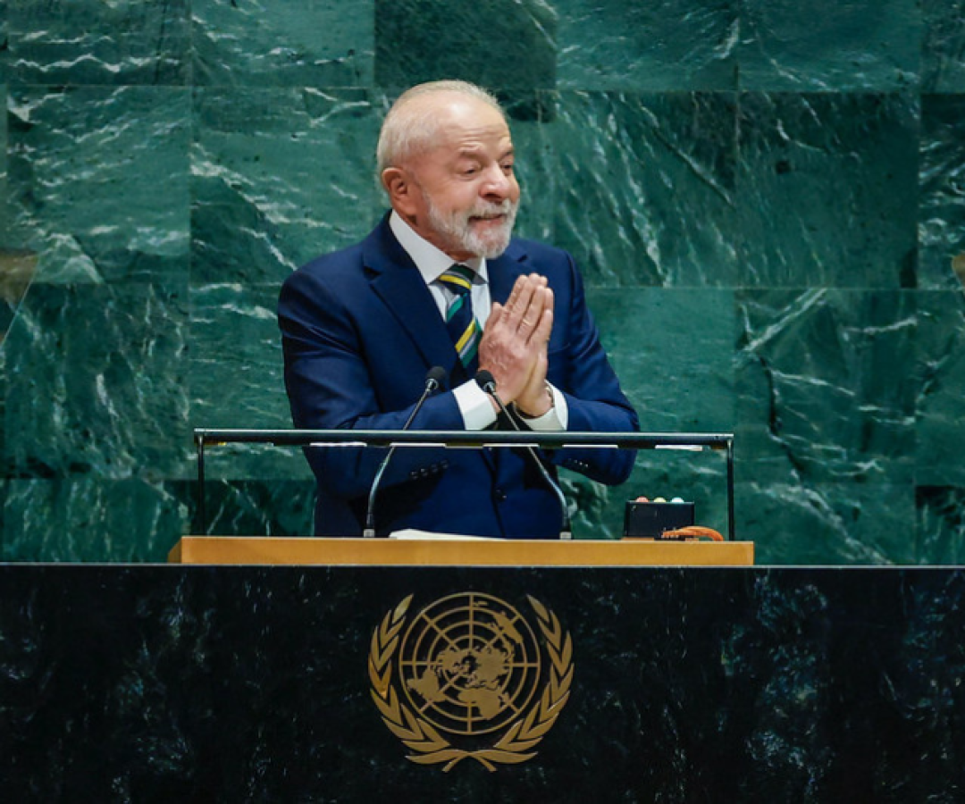 Lula critica sanções e diz que Brasil resiste na defesa da democracia