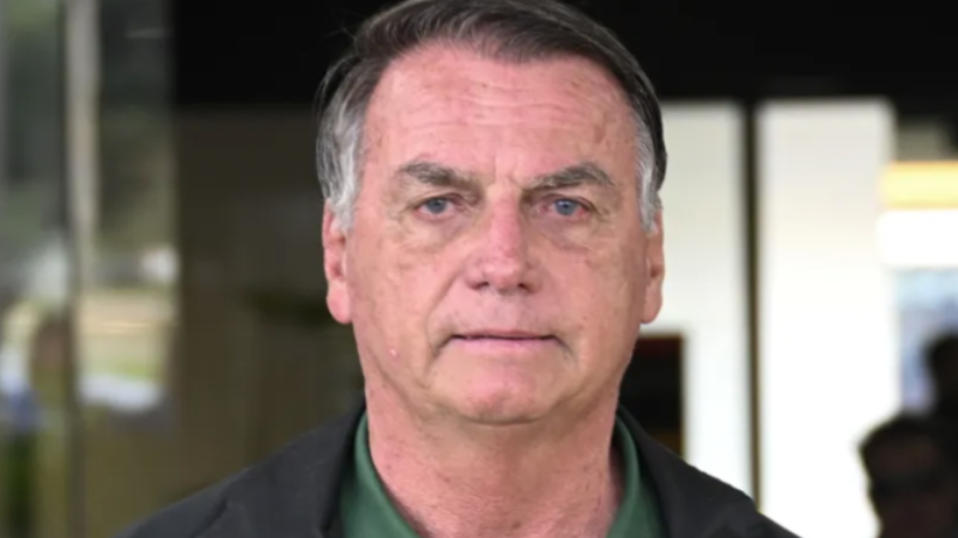 Bolsonaro tem até sexta-feira à noite para explicar risco de fuga ao STF