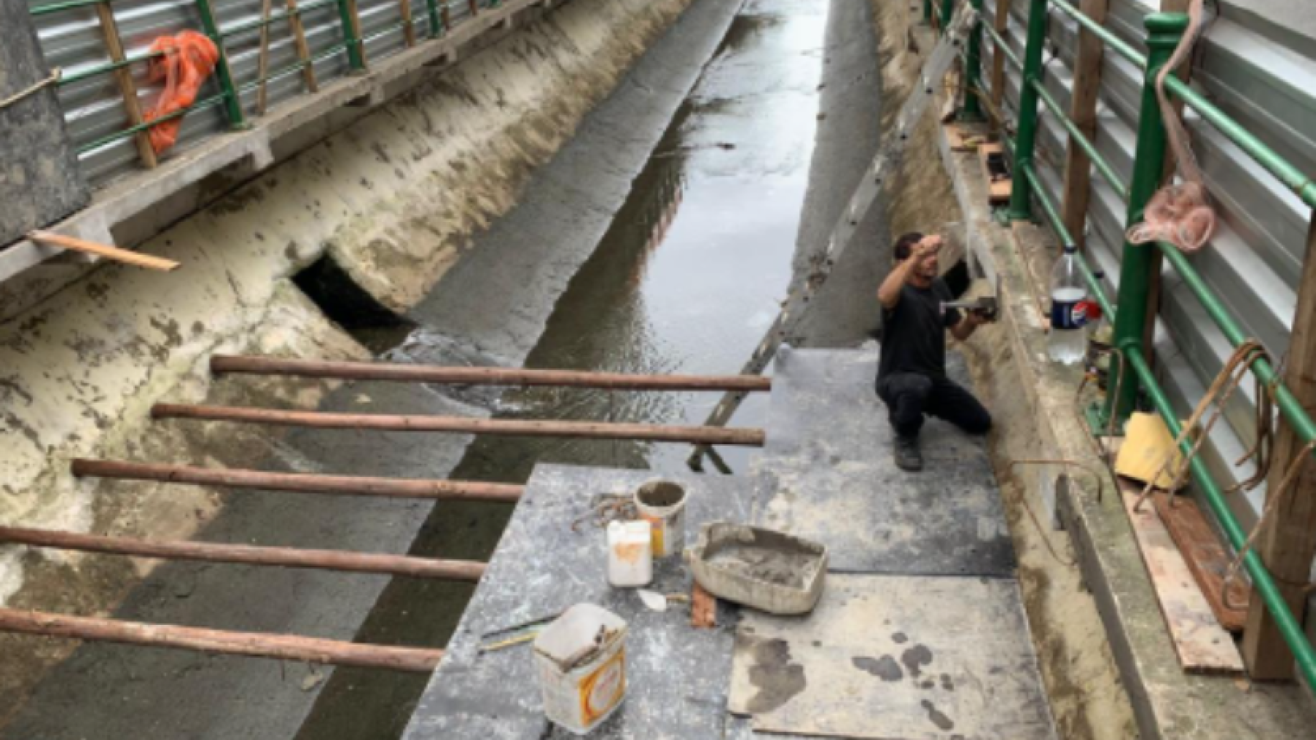 Obras de recuperação da ciclovia do Canal 4, em Santos, entram na fase final
