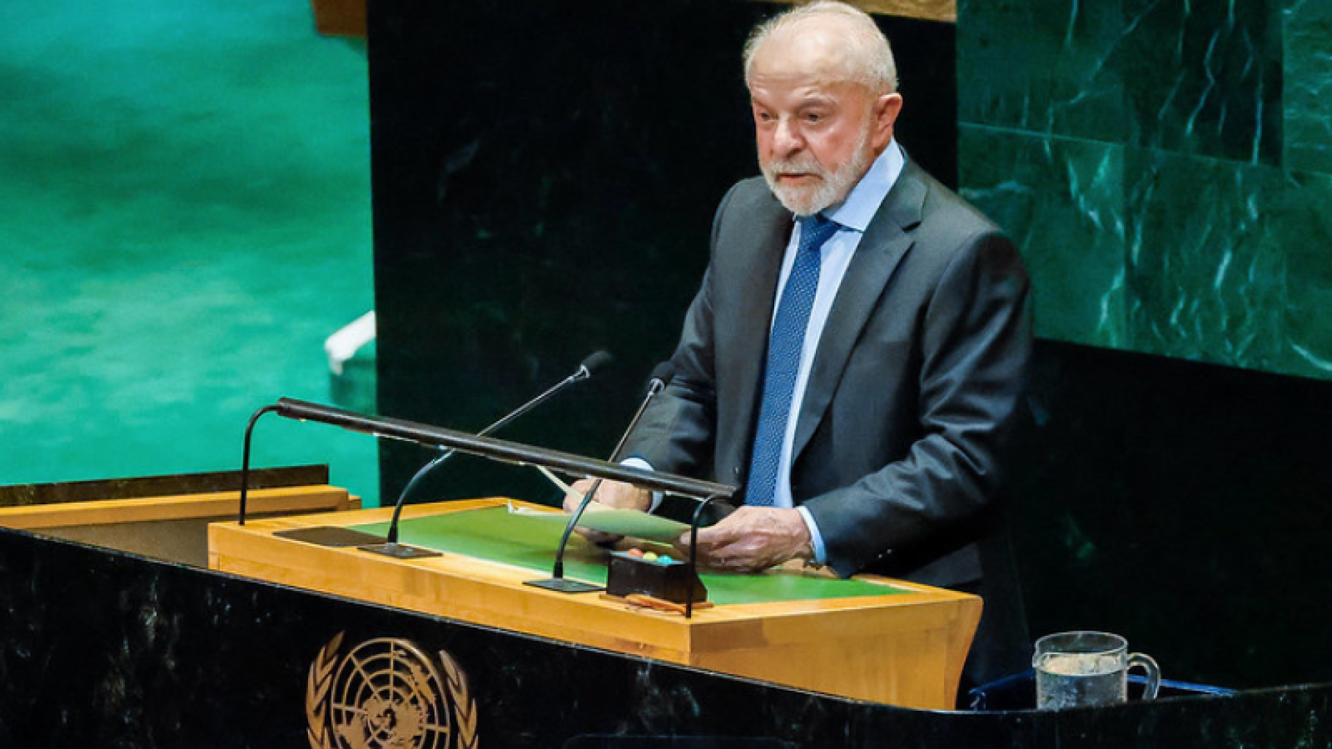 Lula faz autocrítica em encontro em NY e questiona avanço da extrema direita
