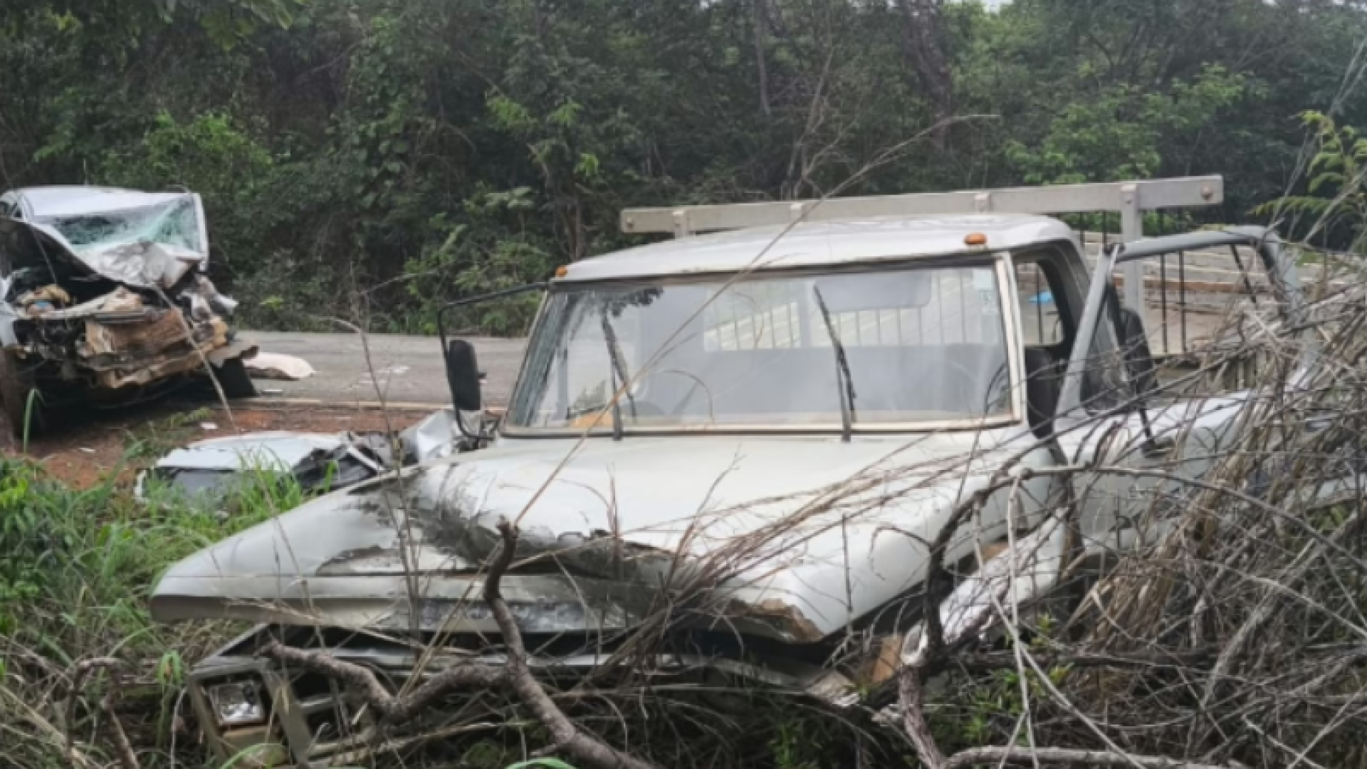 Grave acidente na MG-181 mata gestante e bebê em Brasilândia de Minas