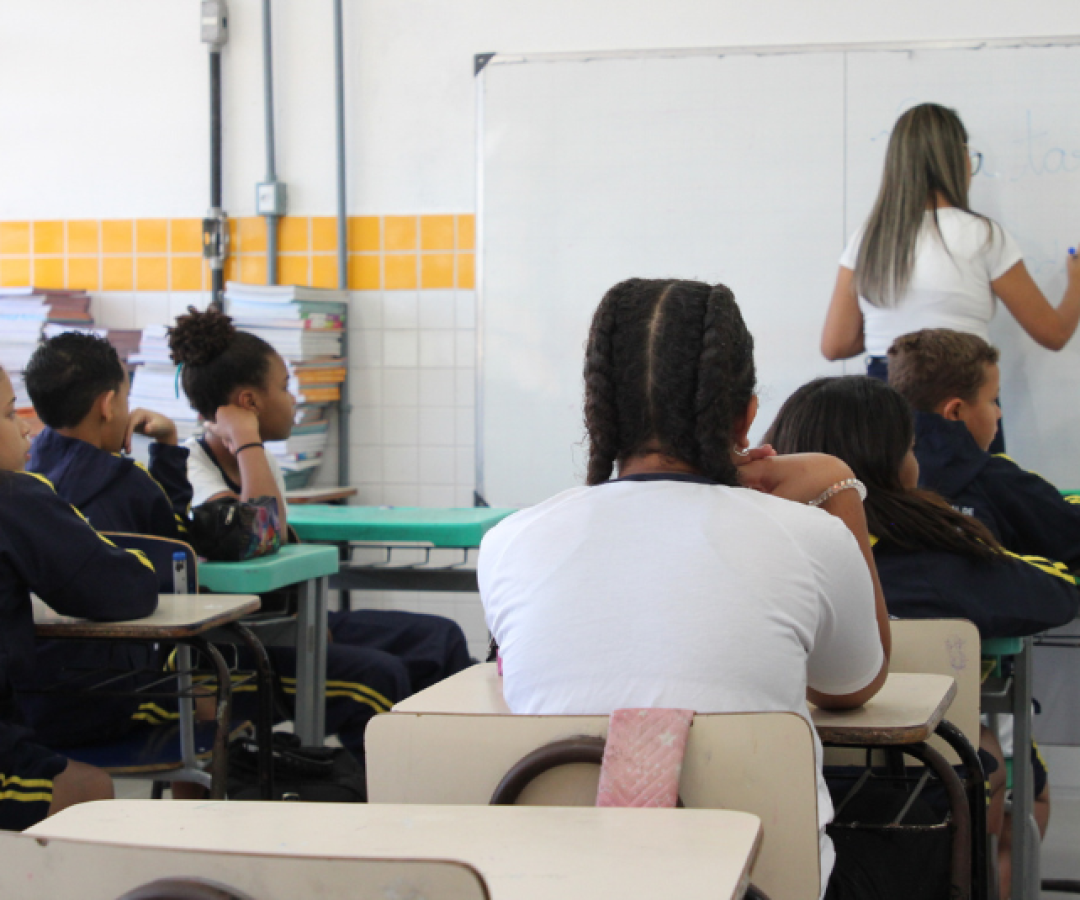 Alta adesão ao SAEB marca primeira semana de aplicação em São Vicente